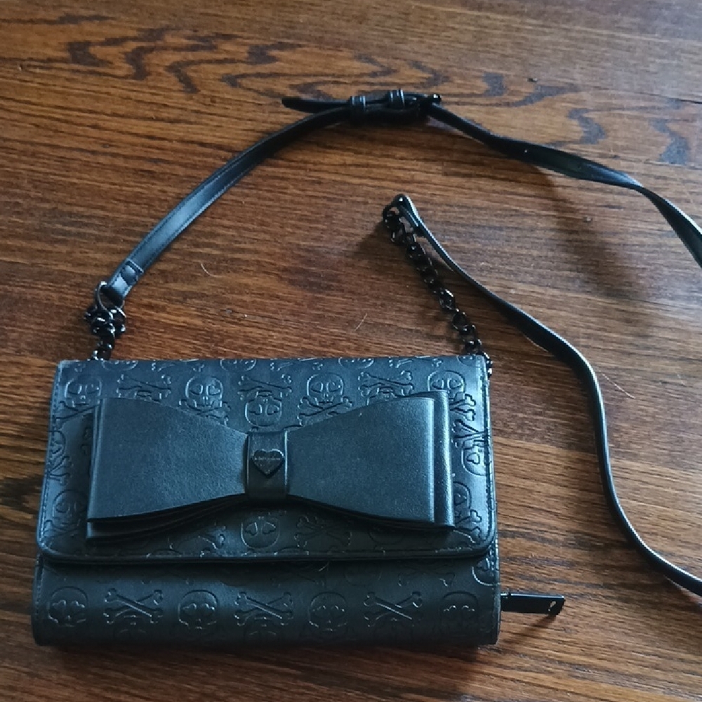 Betsey Johnson Black Skull Embossed Crossbody Bag